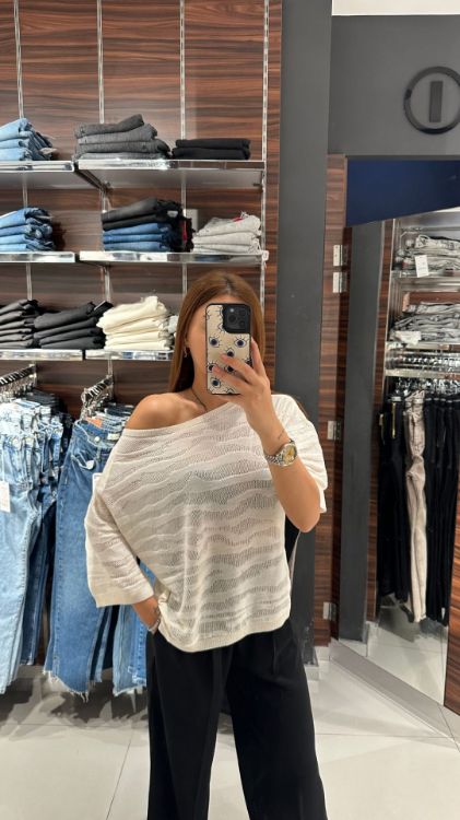 Ajurlu Dalga Desenli Bluz-Bej TK241055 resmi
