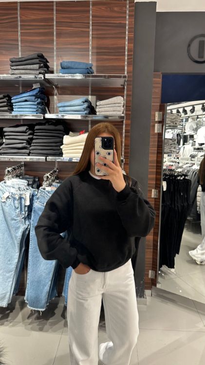 Bisiklet Yaka İçi Şardonlu Sweat-Siyah W0011086 resmi